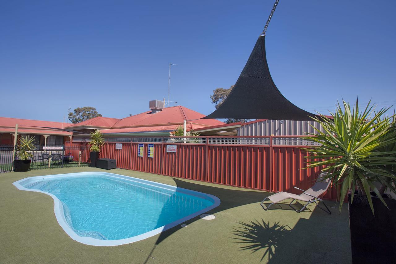 Horsham Country City Motor Inn Dış mekan fotoğraf